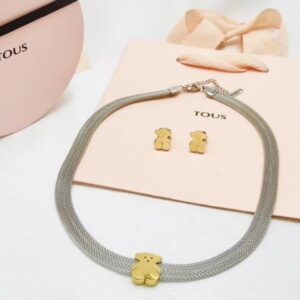 Conjunto de malla con oso en dos tonos